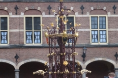 A fountain in the courtyard of the parliament building in The Hague.